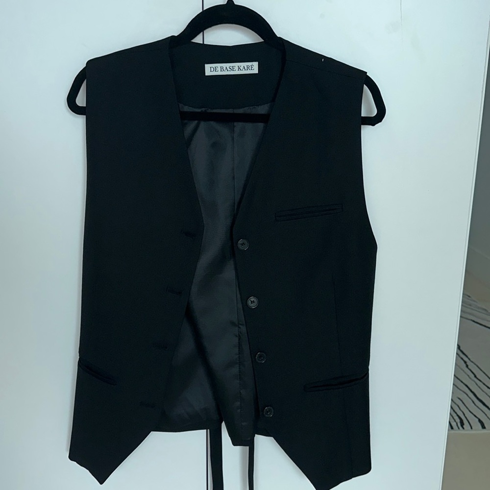 Chic Black Vest